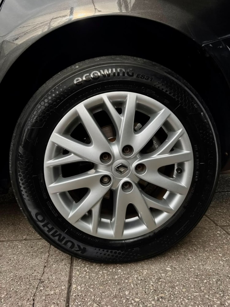 Renault FLUENCE 1.6 DYNAMIQUE — foto 7